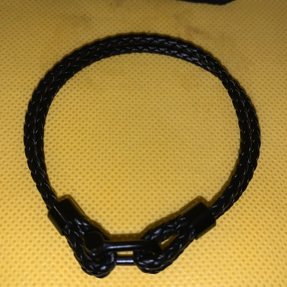 Elegatto Bracelet - Picture 3 of 3